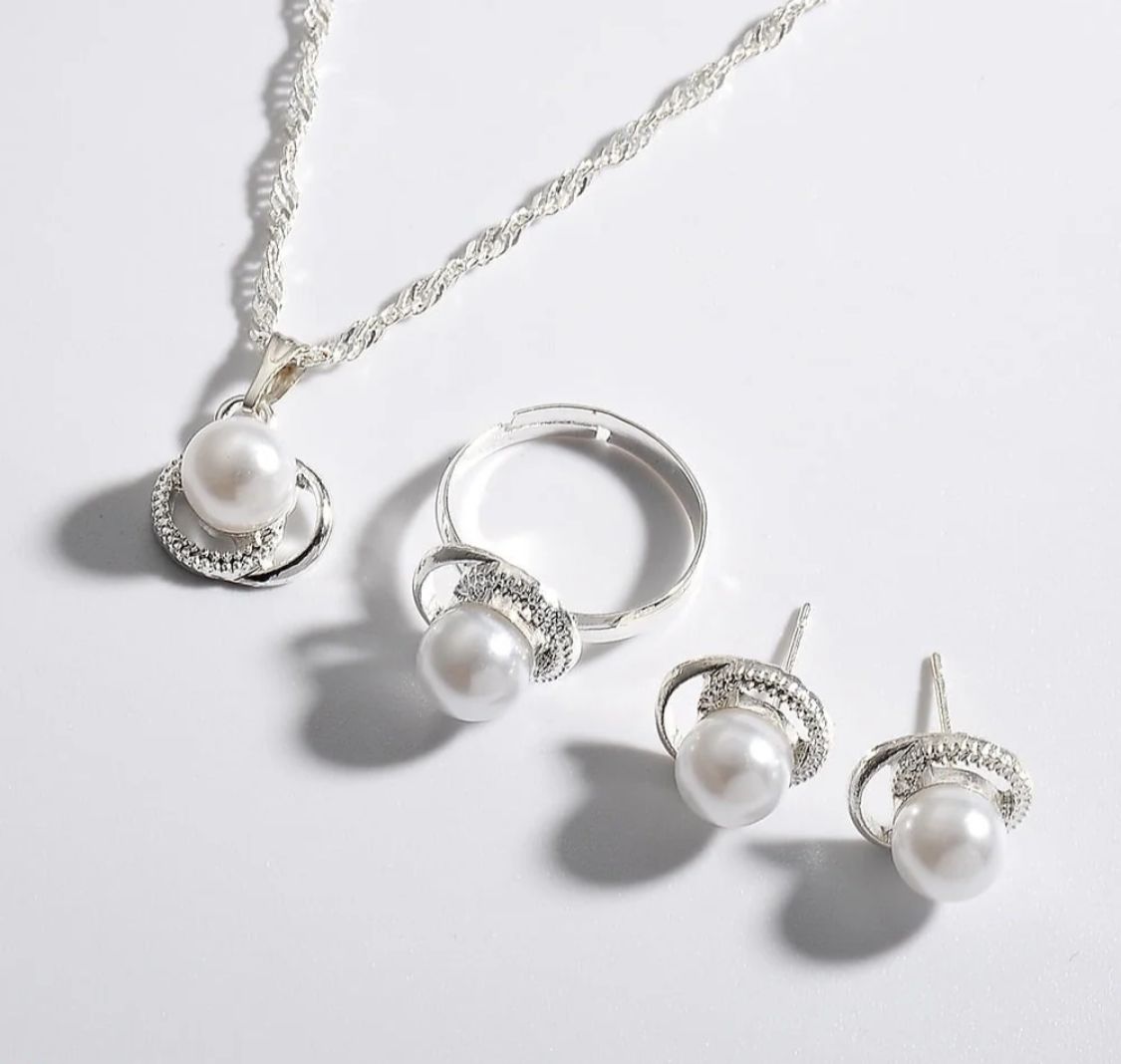 Pearl set