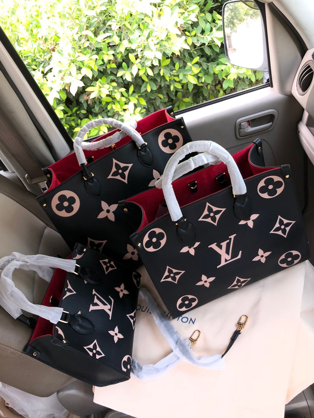 LV TOTE BAG